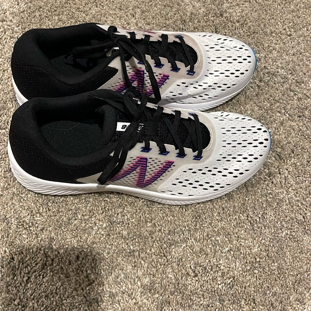 Brand new new balance never worn